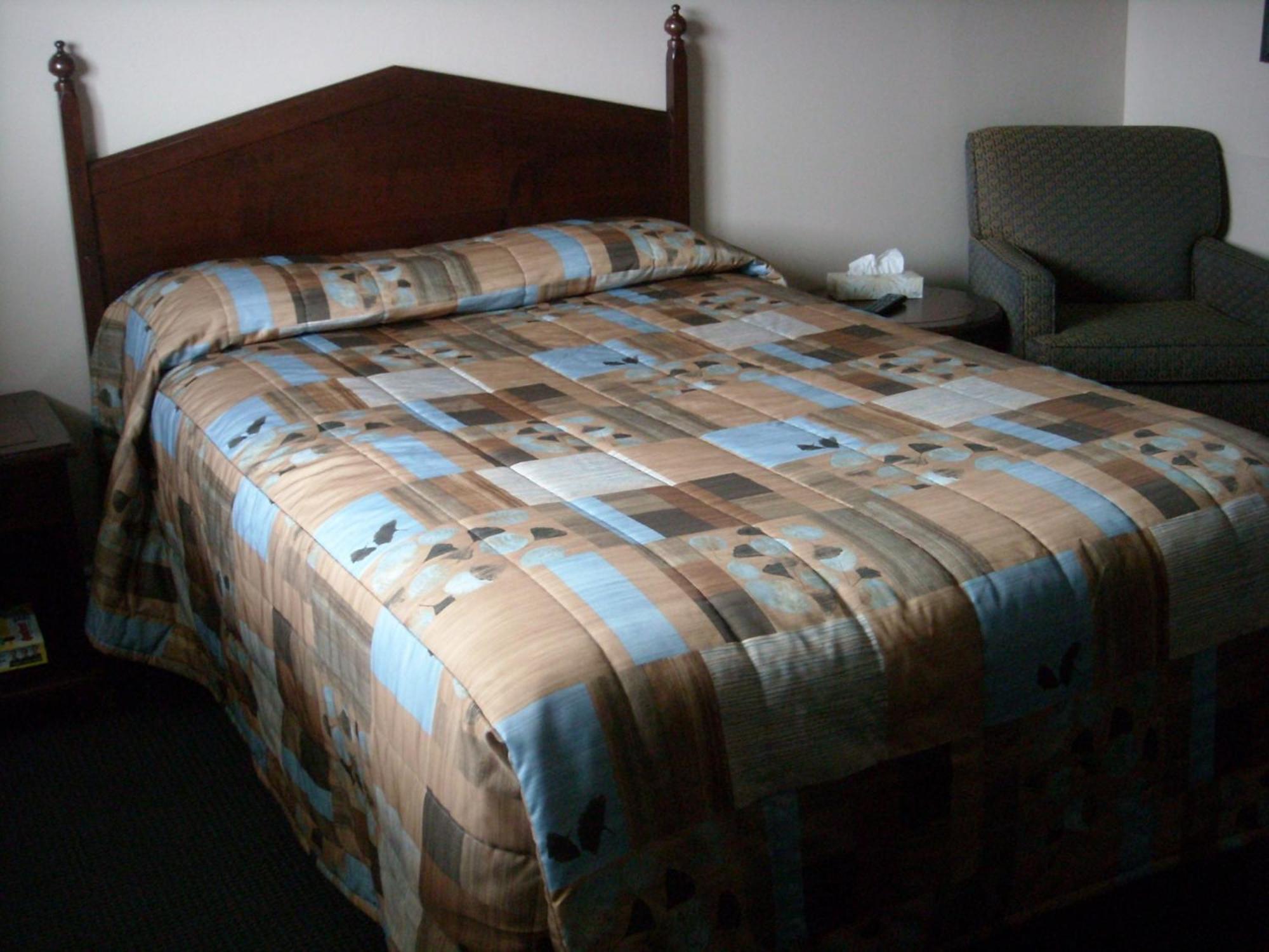 Grand Motel Saint-Hubert Longueuil Bagian luar foto