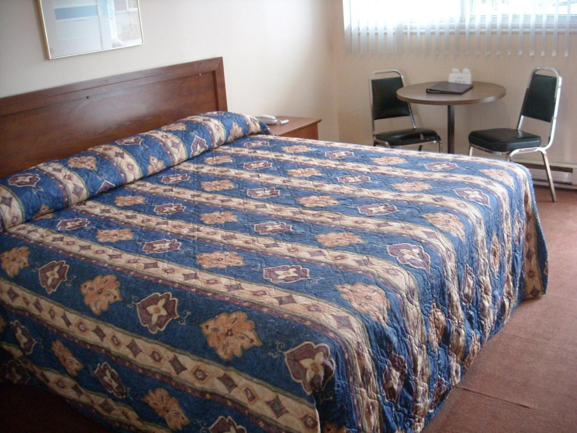 Grand Motel Saint-Hubert Longueuil Bagian luar foto