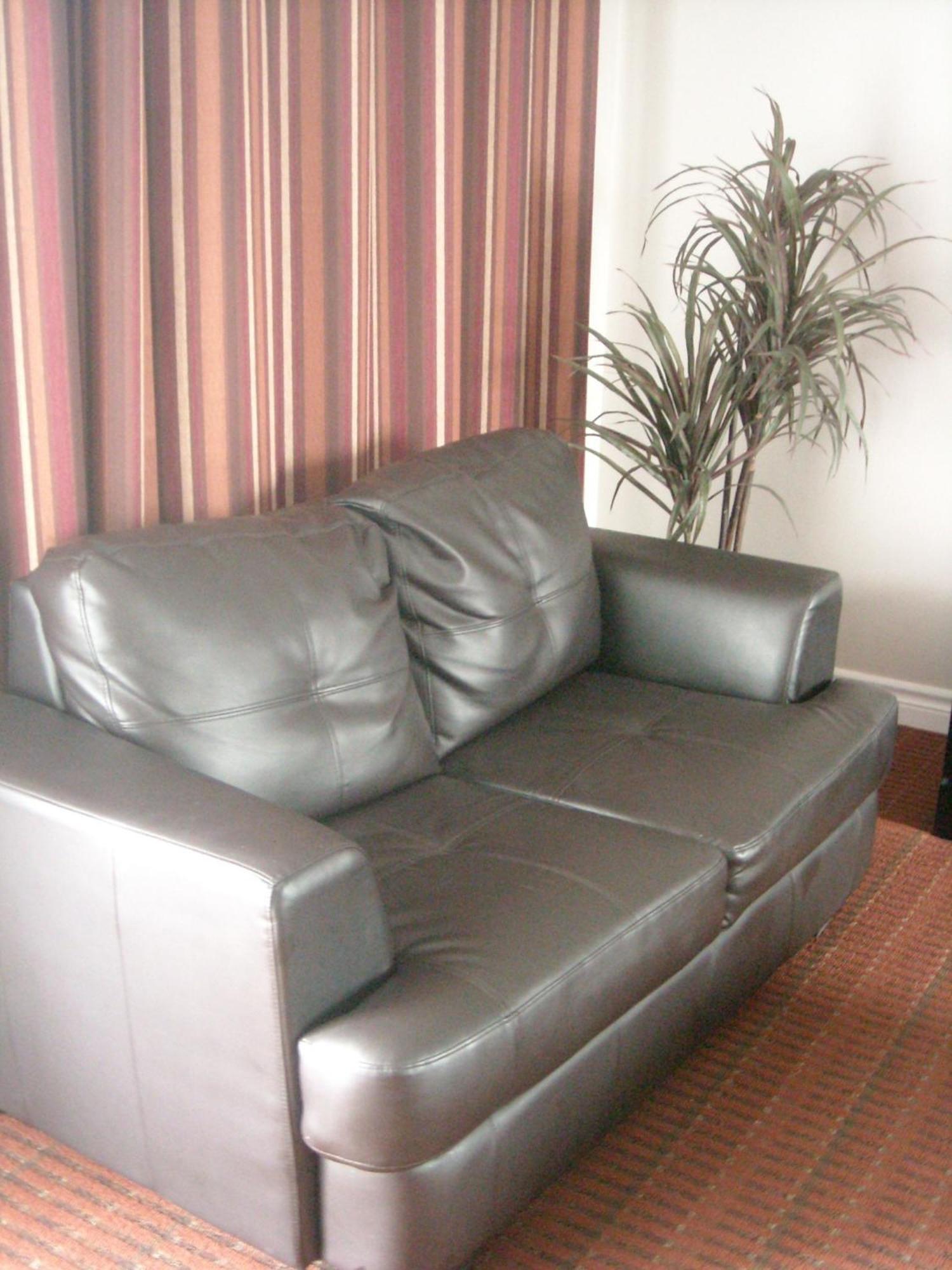 Grand Motel Saint-Hubert Longueuil Bagian luar foto