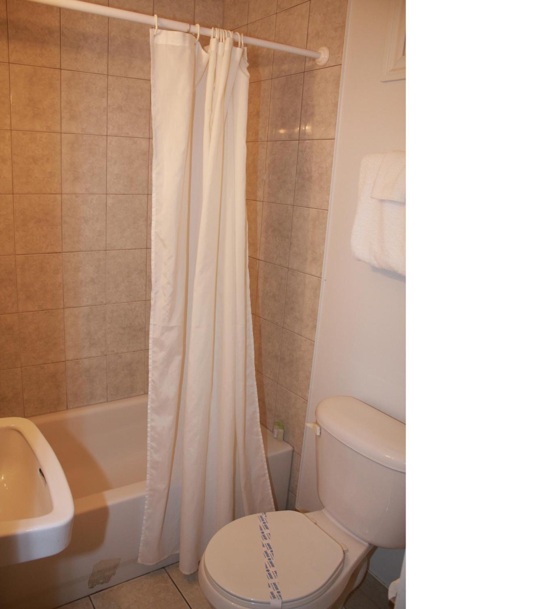 Grand Motel Saint-Hubert Longueuil Ruang foto